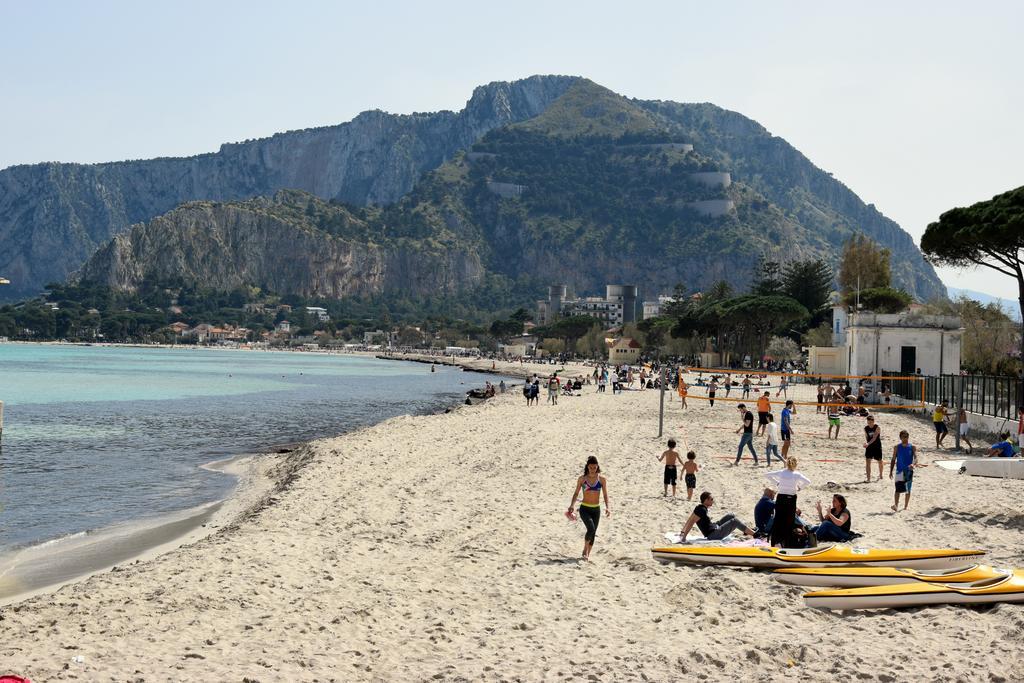 Palermo Mare Holidays Sferracavallo Exterior foto